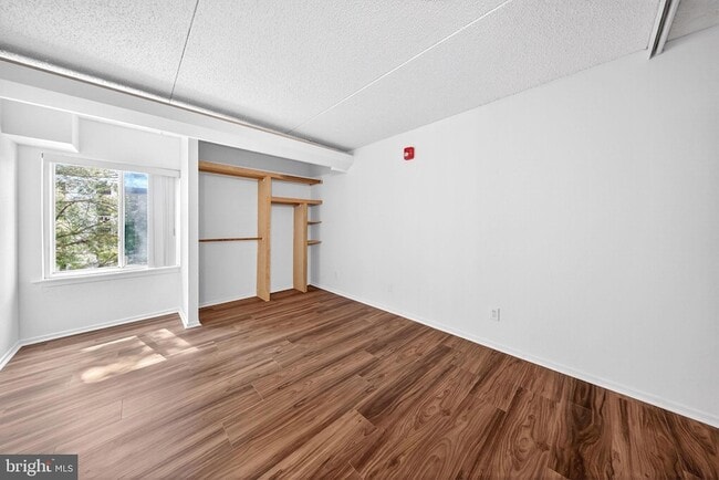 Building Photo - 60 S Van Dorn St