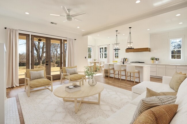 Building Photo - 641 Fletcher Rd