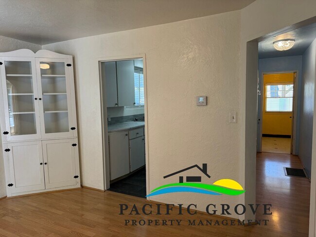Building Photo - Delightful 3-Bedroom, 2 bath home in Pacif...