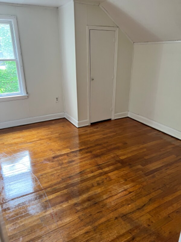 Building Photo - 18067 Tracey St