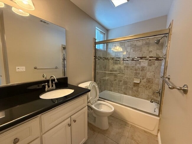 Building Photo - White Picket Fence Home in Irvine