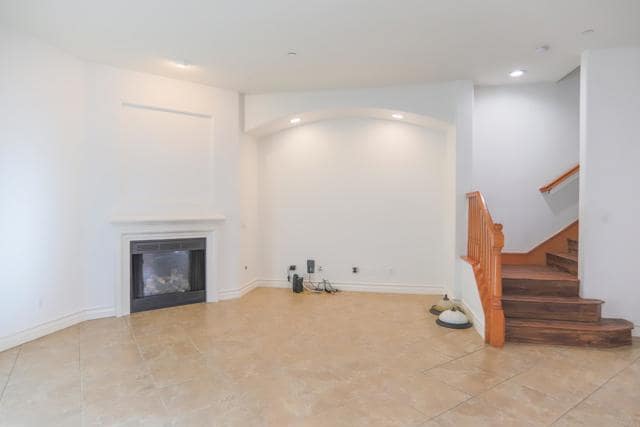 Building Photo - 415 N Cedros Ave