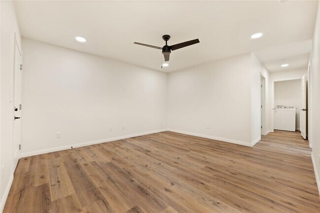 Building Photo - 317 Mill St