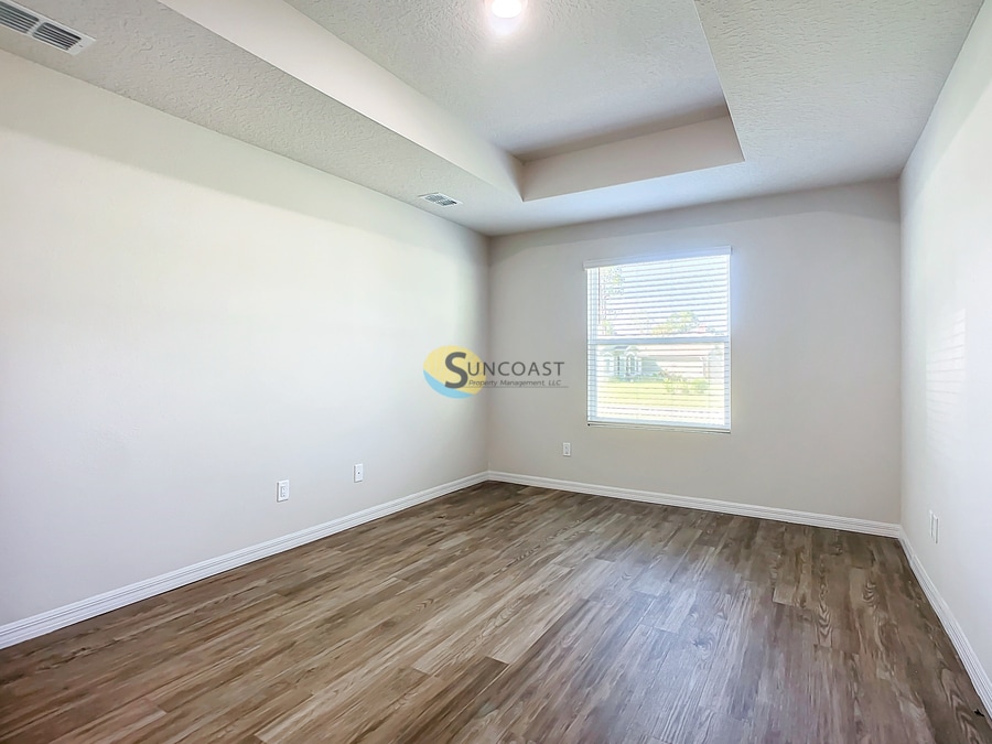 Building Photo - 11933 Braddock Rd