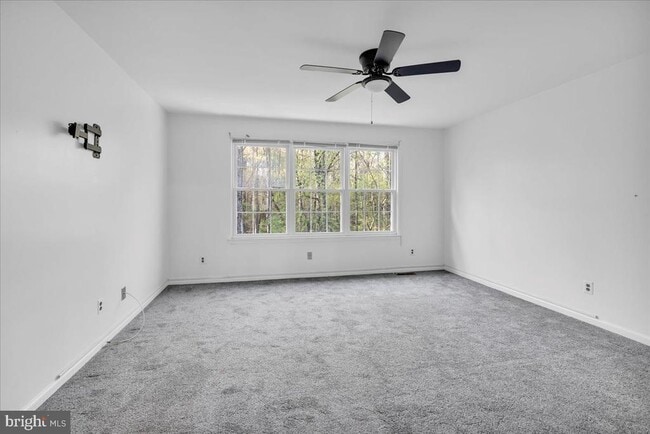 Building Photo - 506 Hazelwood Ln