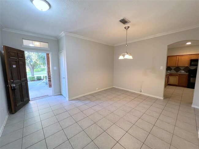 Building Photo - 5323 Brookway Dr