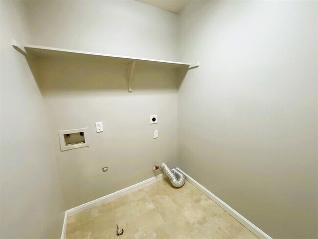 Building Photo - 2518 Hidden Park Ln