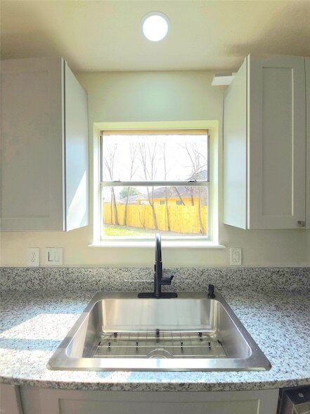 Building Photo - 6706 Dinner Creek Ct