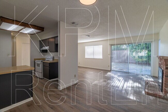 Building Photo - 8413 Neubourg Dr