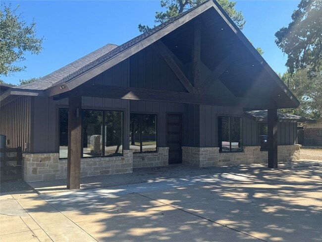 Building Photo - 12518 Mile Dr