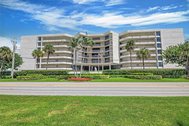Building Photo - 3610 S Ocean Blvd