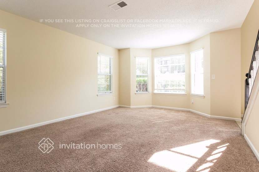 Building Photo - 733 Trigg Lake Ct