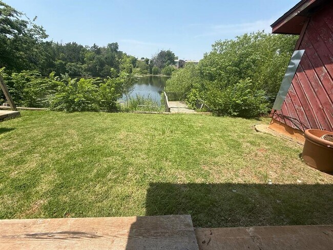 Building Photo - 7407 Kings Manor Ct
