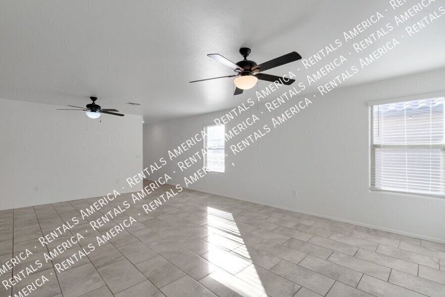 Building Photo - 8755 E Stone Meadow Cir