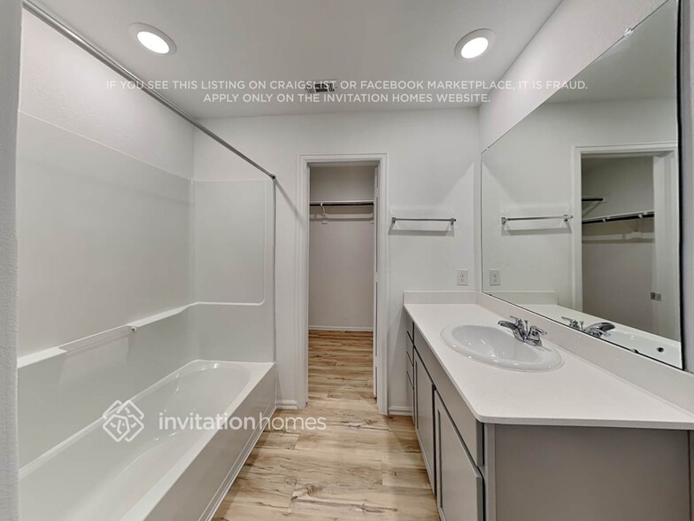 Building Photo - 22292 Stoney Ravine Dr