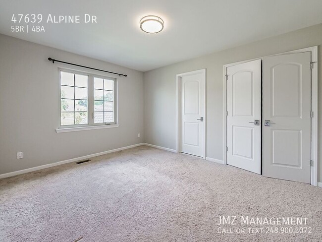 Building Photo - 47639 Alpine Dr