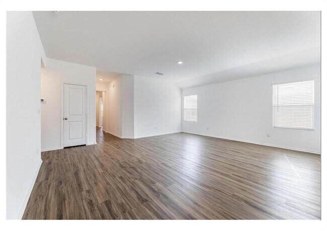 Building Photo - 381 Jack Ryan