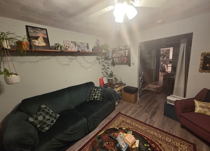 Building Photo - 22 Victoria St