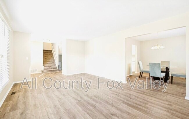 Building Photo - 142 Warwick Dr