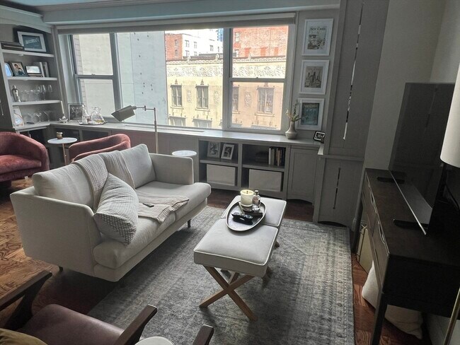 Building Photo - 151 Tremont St