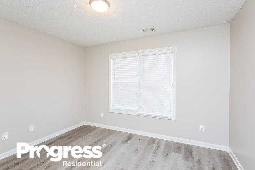 Building Photo - 5965 Tallant Dr