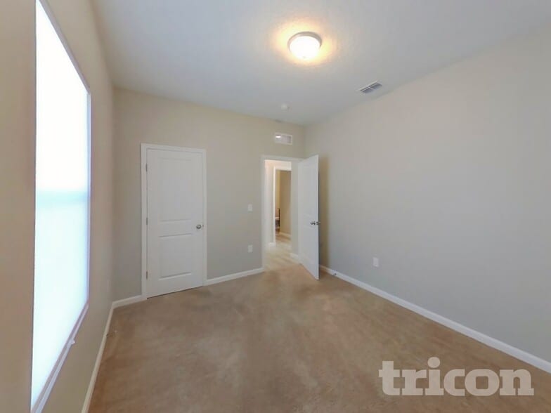 Building Photo - 6376 Green Bud Dr