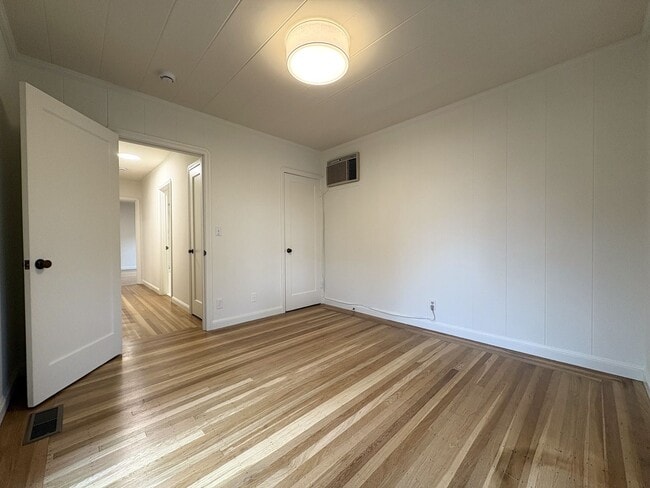 Building Photo - Beautifully Updated 3BD/2BA + Office Single-Family Home in Palo Alto