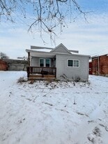 Building Photo - 16100 Saranac Rd
