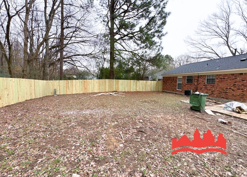 Building Photo - 638 Northaven Dr