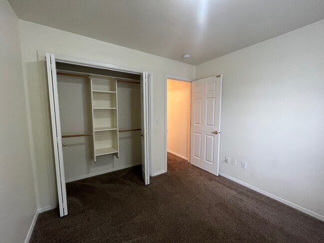 Building Photo - 11523 W Gabrielle Dr