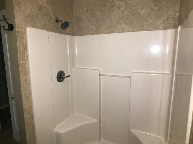 Building Photo - 3Bed/2Bath In Cimarron now Available!