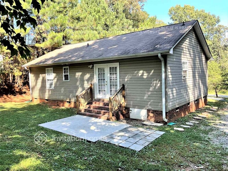 Building Photo - 7291 Executive Cir