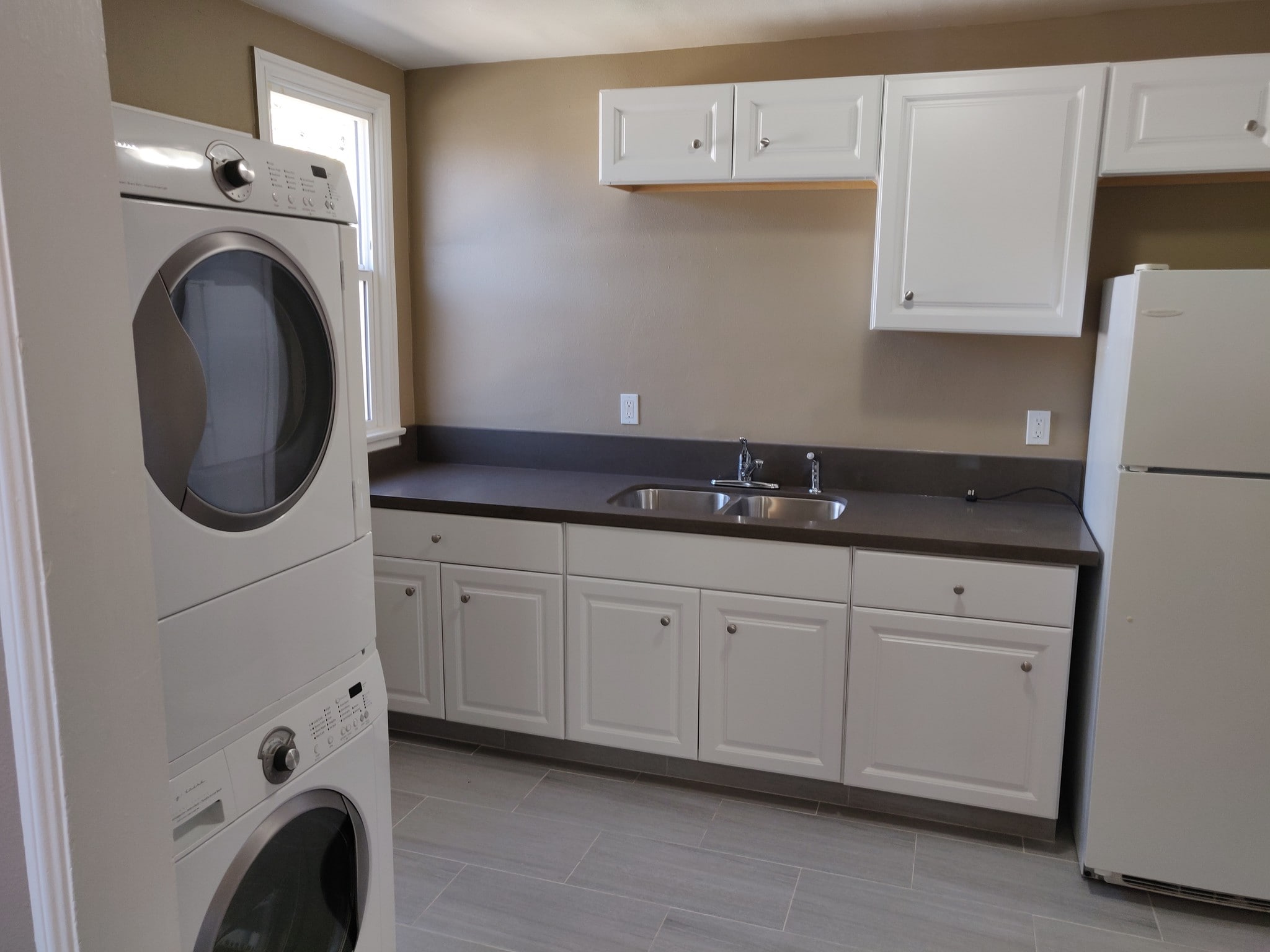 kitchen with included washer/dryer - 6414 10th Ave