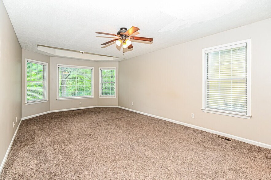 Building Photo - 706 Hearthstone Crossing