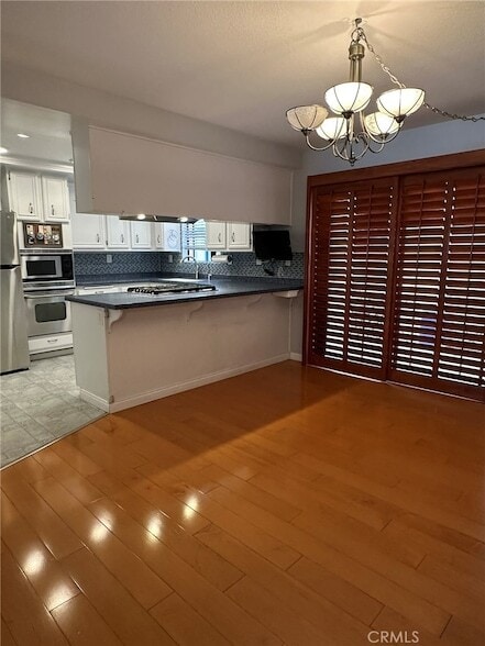 Building Photo - 676 Shepard St