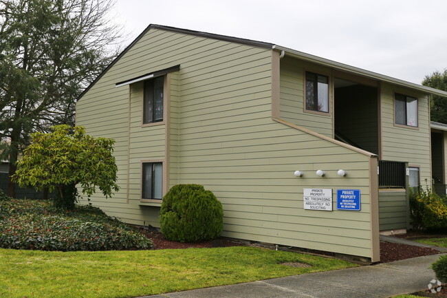 Building Photo - Tamarack Apartments