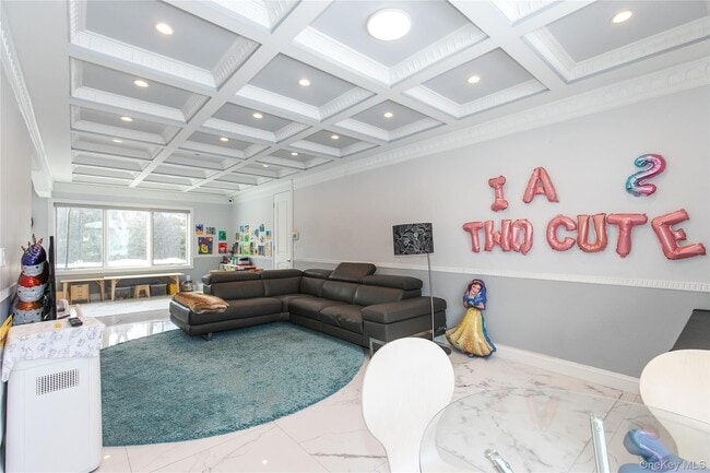 Building Photo - 66 Essex Rd