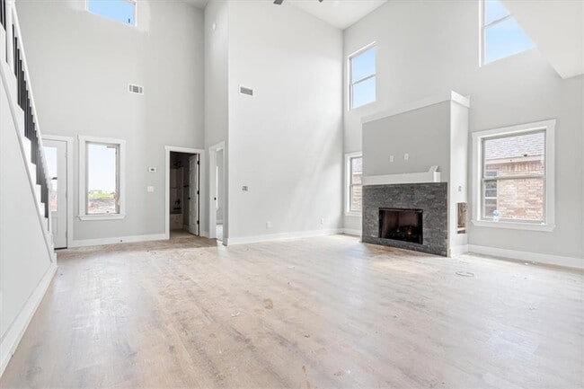 Building Photo - 7005 SW High Meadow Blvd