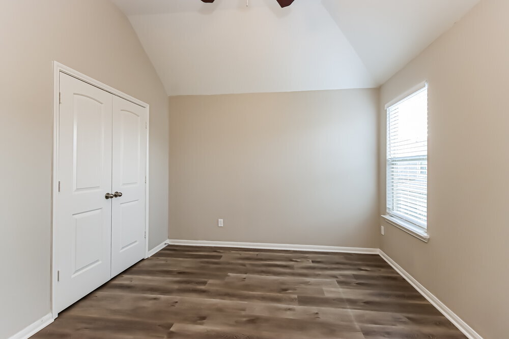 Building Photo - 17115 Amarose Dr