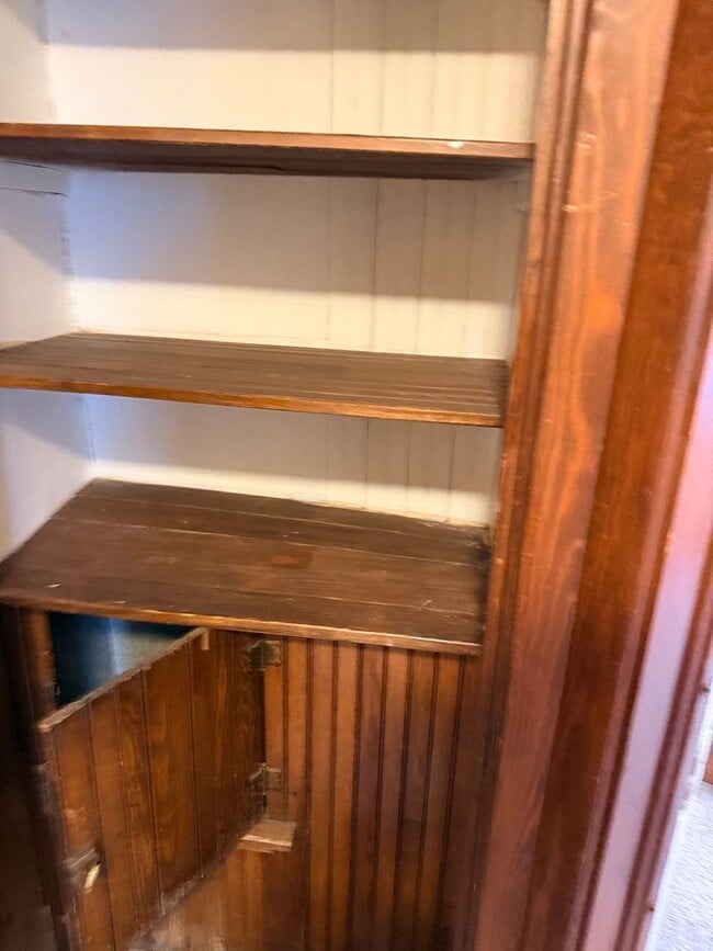 Building Photo - 4 Bedroom, 1.5 Bath Home – North East Grand Rapids