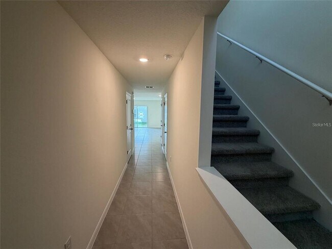 Building Photo - 6685 SW 81st Lp
