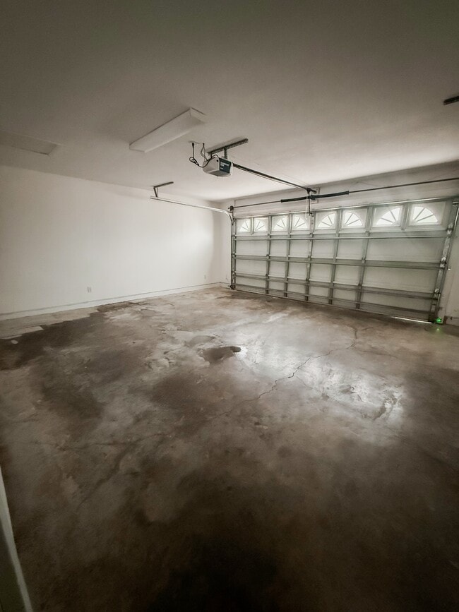 Building Photo - 28 W F Magers Rd