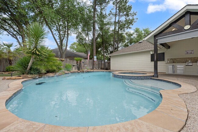 Building Photo - 14343 Millstone Estates Ln