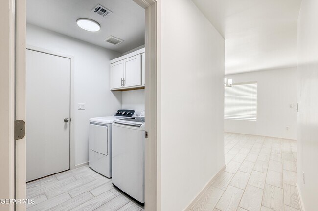 Building Photo - 12441 Polo Norte Dr