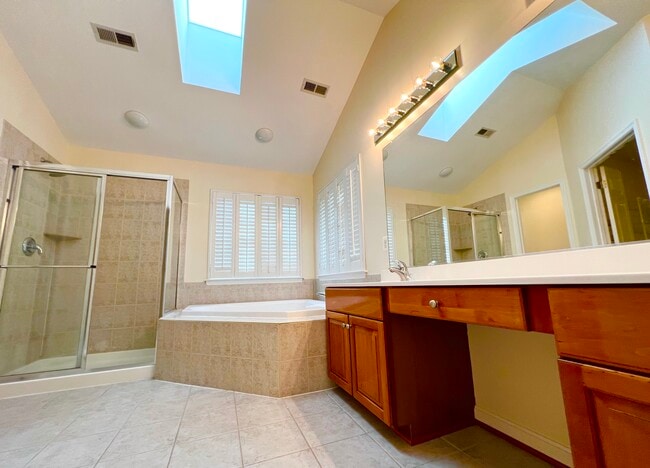 Building Photo - 6009 Wake Crest Ct