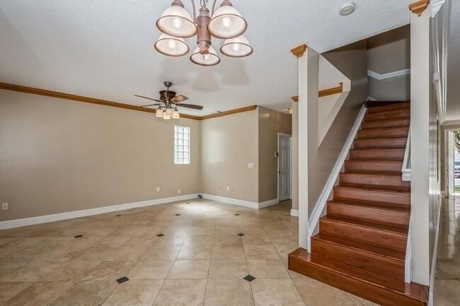 Building Photo - 5315 NW 126th Dr