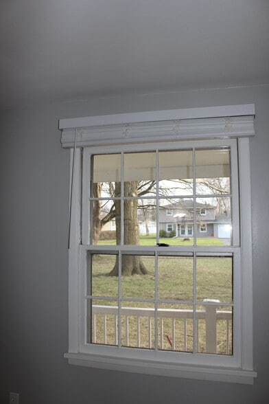 Building Photo - 32 Medimount Dr