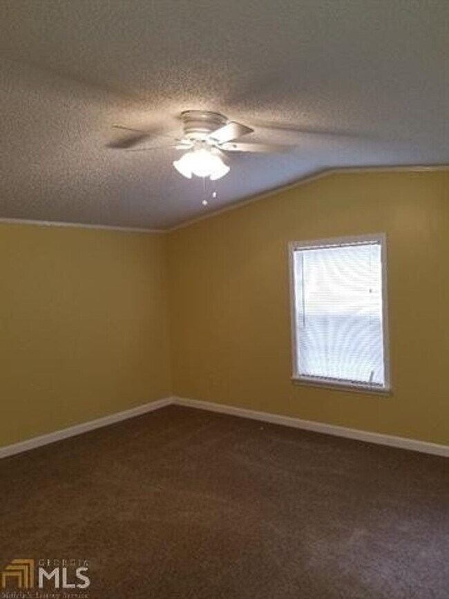 Building Photo - 169 Brentwood Ln