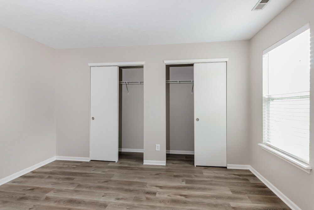 Building Photo - 56 Knoll Ln