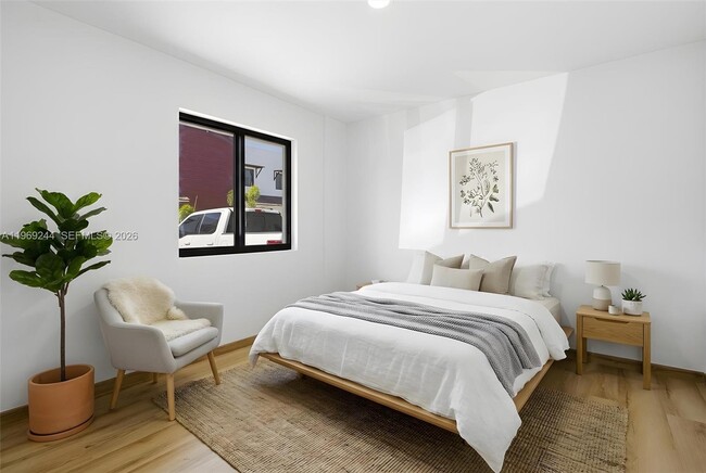 Building Photo - 936 NW 10th St